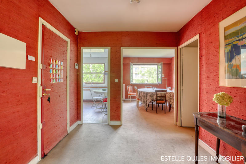 Appartement - 121 m² - 6 pièces