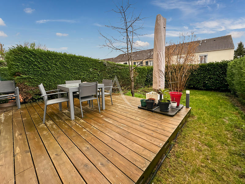 Maison - 93 m² - 5 pièces