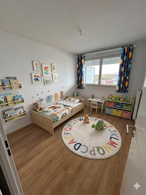 Appartement - 100 m² - 5 pièces