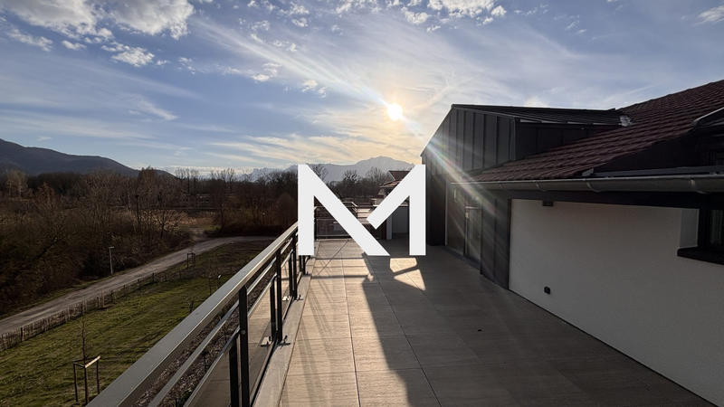 Appartement - 92 m² - 4 pièces