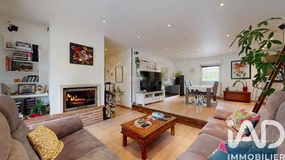 Maison - 108 m² - 4 pièces