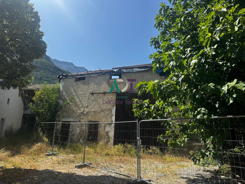 Maison - 290 m² - 10 pièces