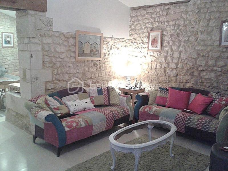 Maison - 240 m² - 8 pièces