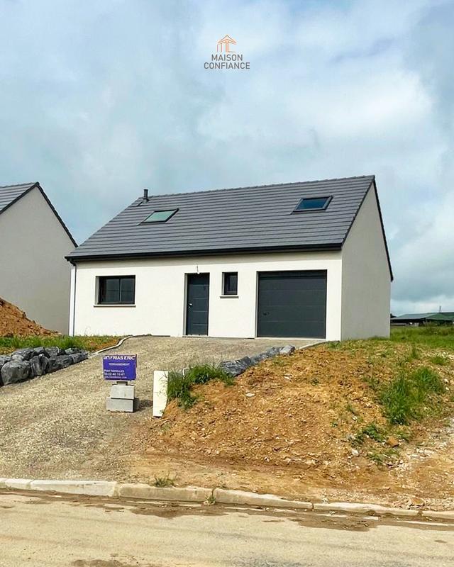 Maison - 85 m² - 5 pièces