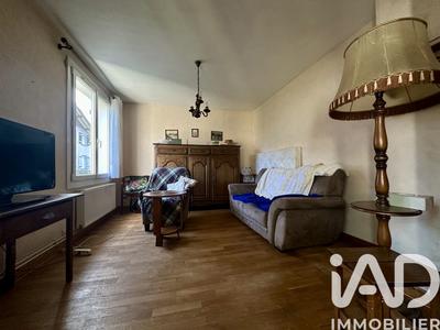 Maison - 93 m² - 5 pièces