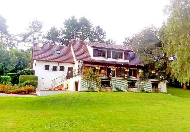 Maison - 200 m² - 8 pièces