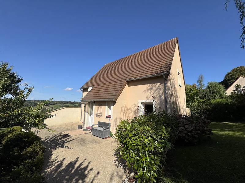 Maison - 110 m² - 6 pièces