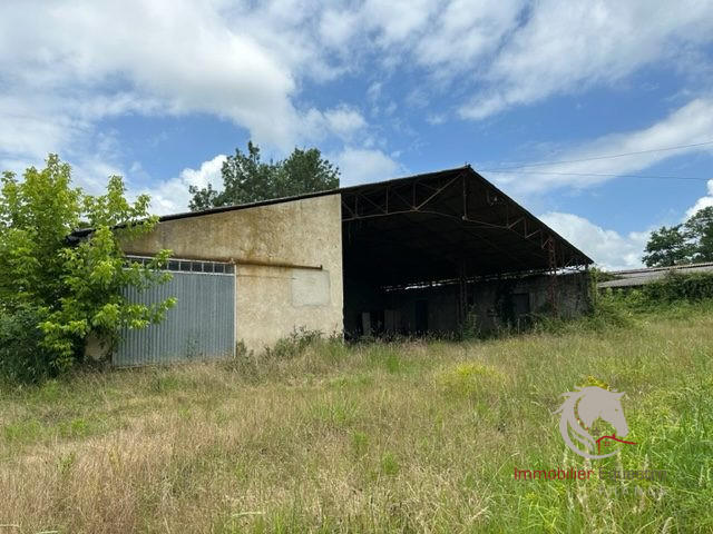 Ferme - 1 000 m² - 2 pièces