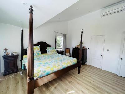 Villa - 254 m² - 6 pièces