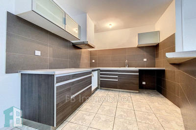 Appartement - 79 m² - 3 pièces