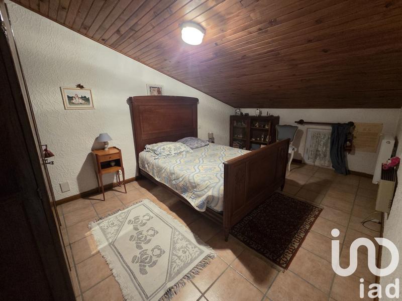 Maison - 204 m² - 7 pièces