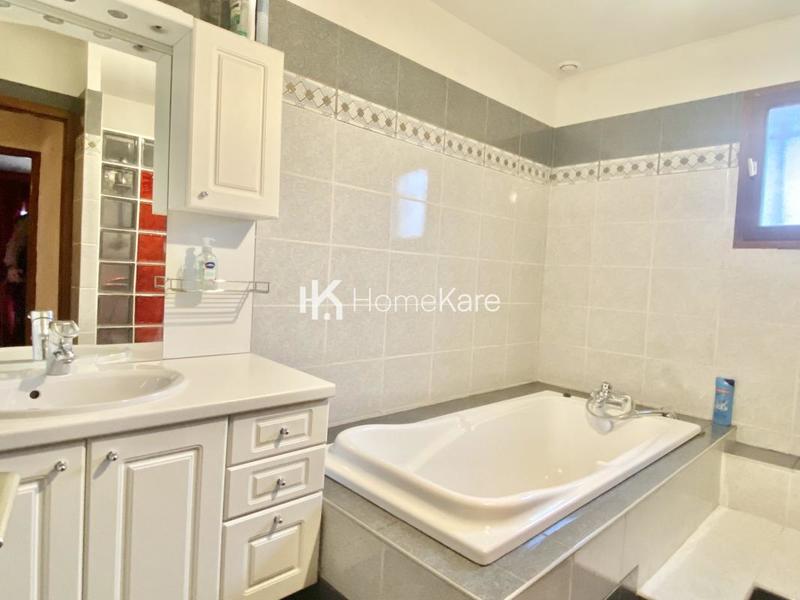 Maison - 130 m² - 4 pièces