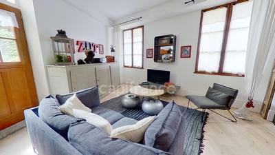 Maison - 184 m² - 7 pièces