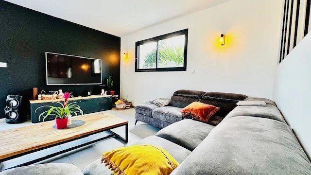 Maison - 146 m² - 7 pièces