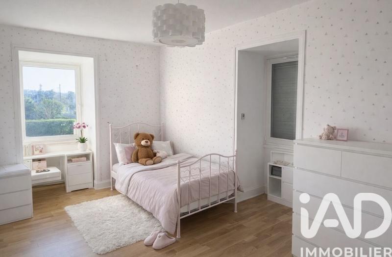 Maison - 196 m² - 8 pièces