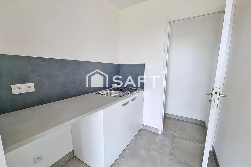 Terrain industriel - 1 963 m²