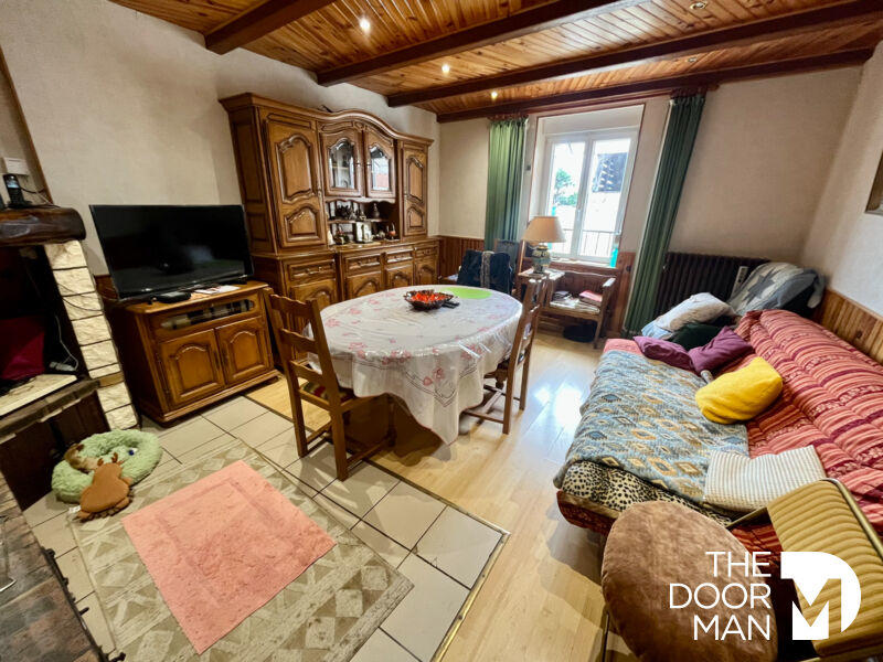 Maison - 96 m² - 5 pièces