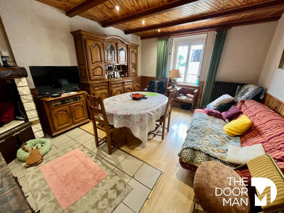 Maison - 96 m² - 5 pièces