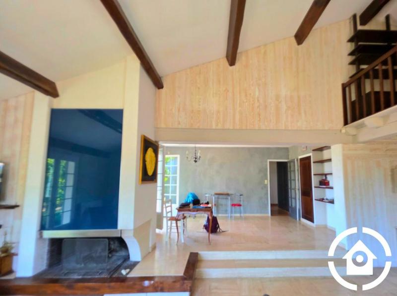 Maison - 179 m² - 8 pièces