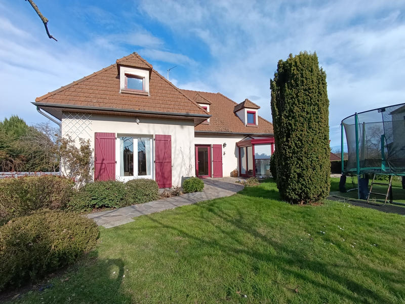 Maison - 177 m² - 6 pièces