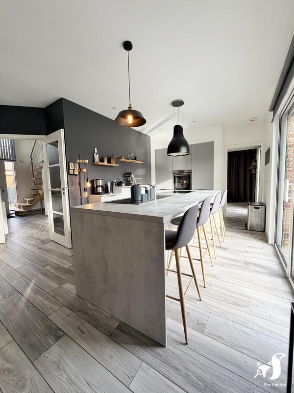 Maison - 155 m² - 6 pièces