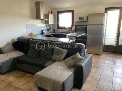 Appartement - 70 m² - 3 pièces