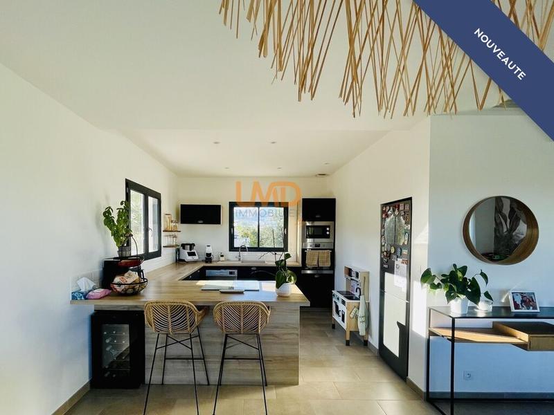 Maison - 104 m² - 4 pièces