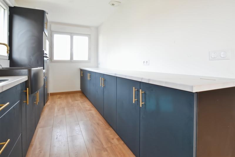 Maison - 93 m² - 5 pièces