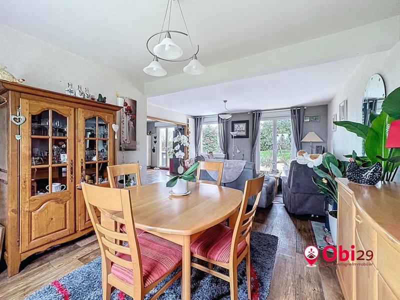 Maison - 92 m² - 5 pièces