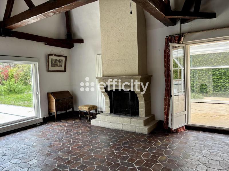 Maison - 358 m² - 16 pièces