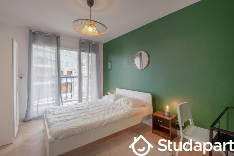 Chambre - 12 m² - 1 pièce