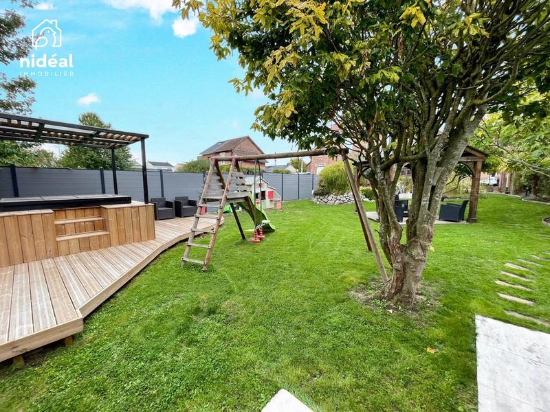 Maison - 114 m² - 6 pièces