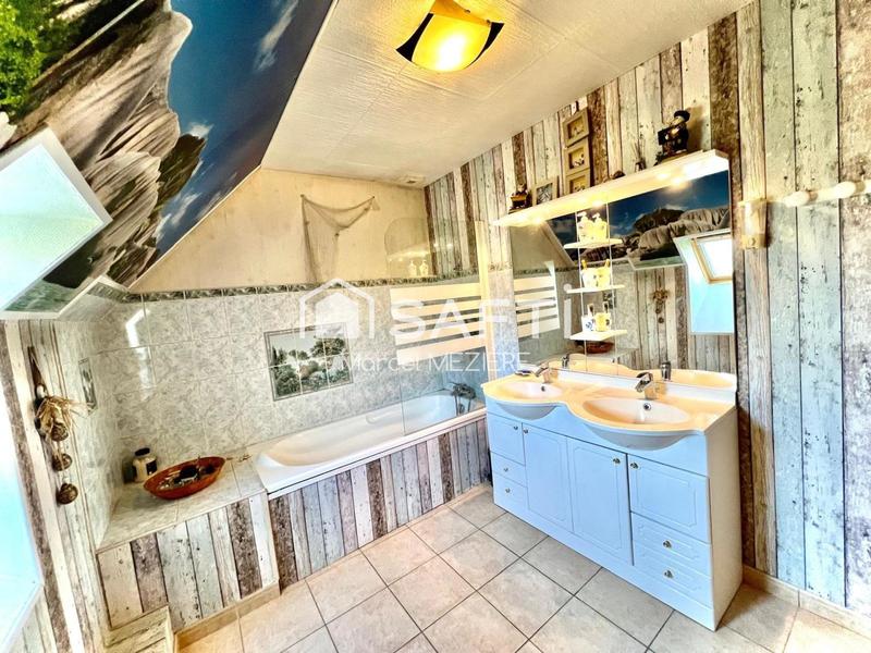 Maison - 127 m² - 6 pièces