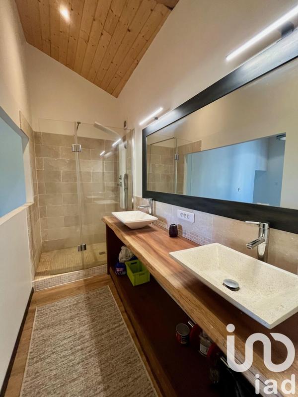 Maison - 180 m² - 8 pièces