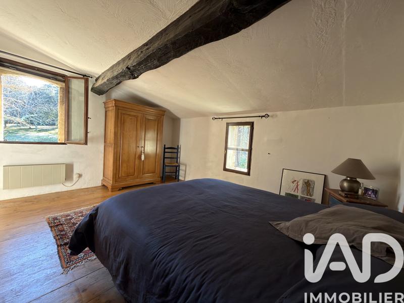 Maison - 180 m² - 5 pièces