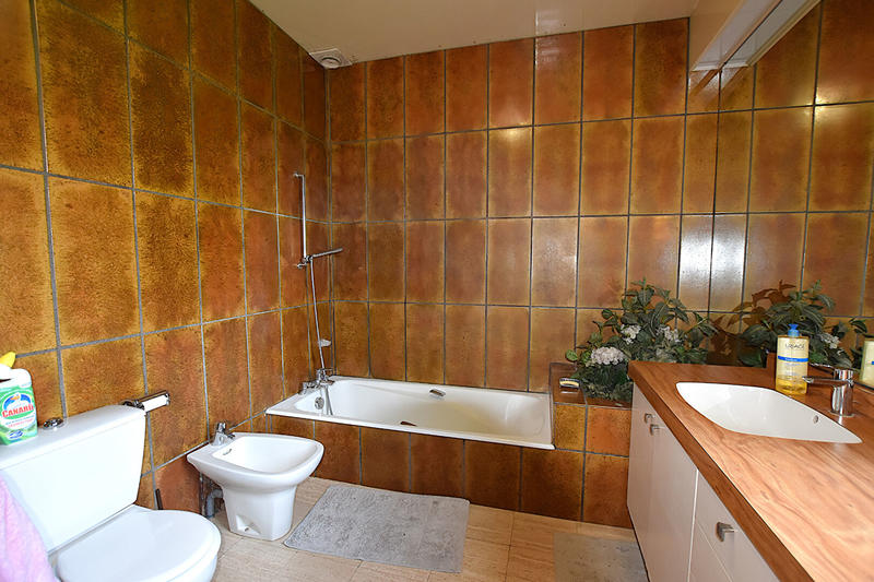 Maison - 254 m² - 12 pièces