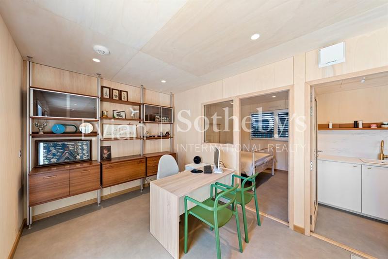 Maison - 225 m² - 9 pièces