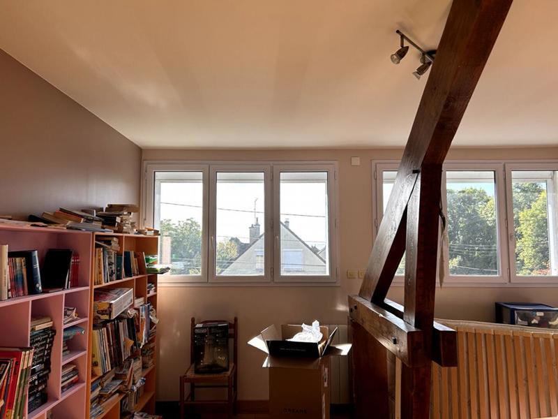 Maison - 274 m² - 12 pièces