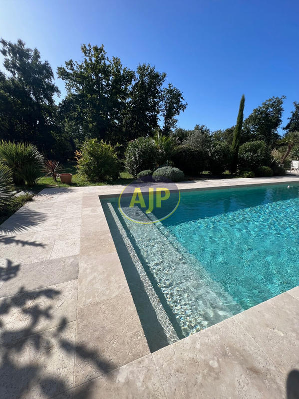 Maison d'architecte - 197 m² - 7 pièces