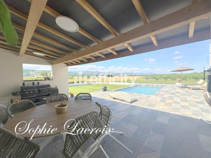 Maison - 191 m² - 7 pièces