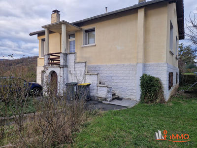 Maison - 152 m² - 7 pièces