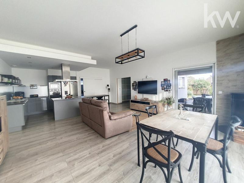 Maison - 127 m² - 6 pièces