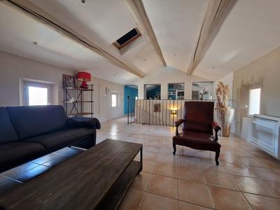 Appartement - 93 m² - 3 pièces