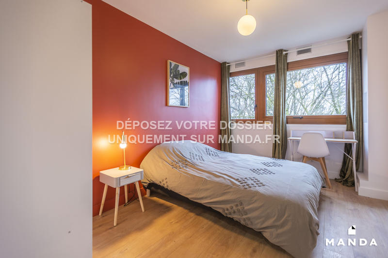 Chambre - 10 m² - 5 pièces
