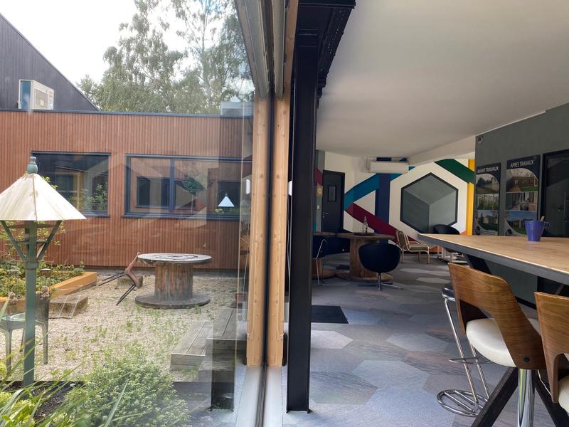 Bureau - 66 m² - 1 pièce