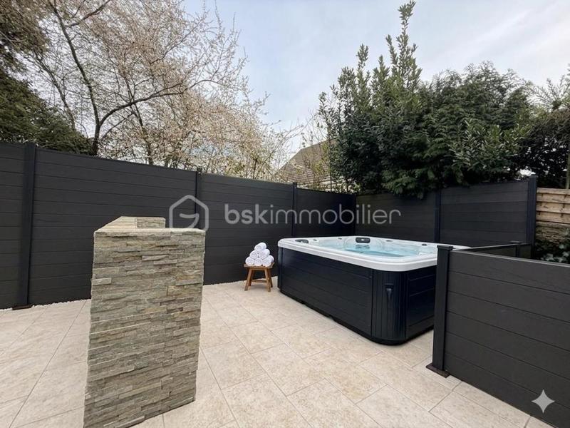 Maison - 170 m² - 7 pièces