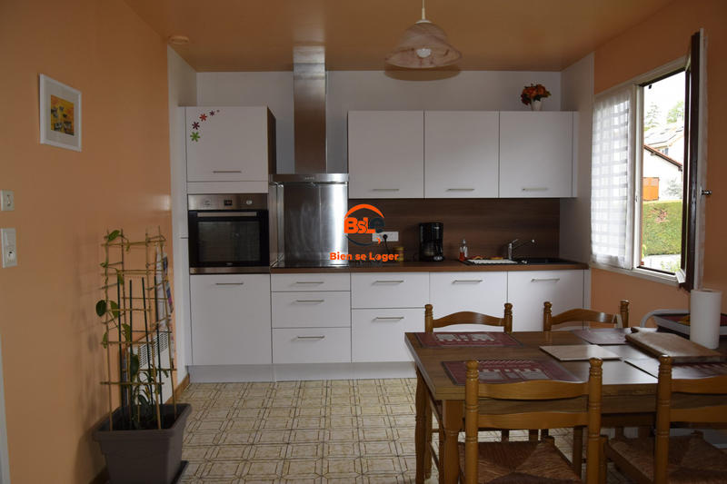 Maison traditionnelle - 150 m² - 7 pièces