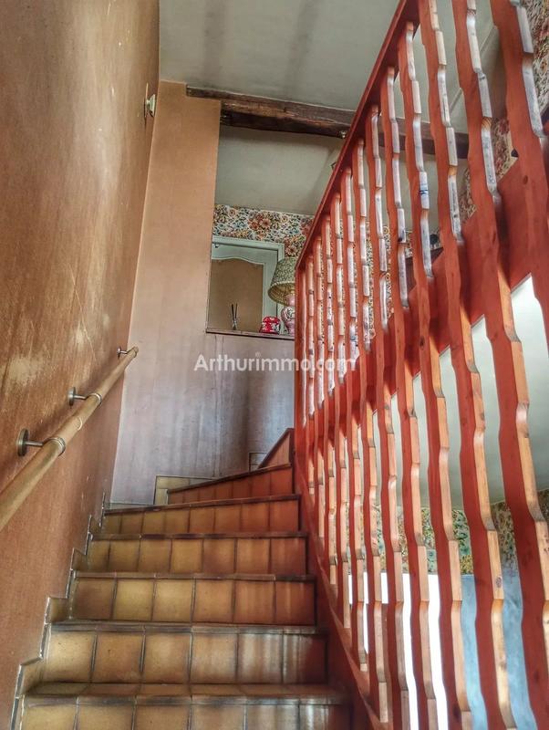 Maison - 243 m² - 8 pièces