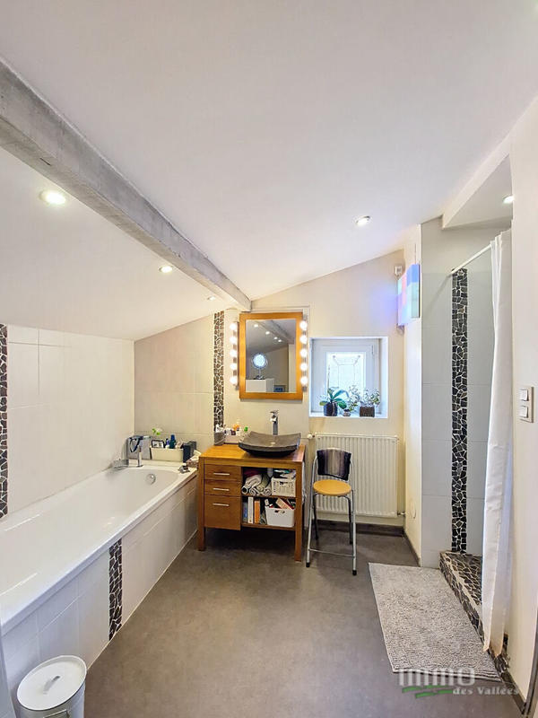 Maison - 148 m² - 7 pièces