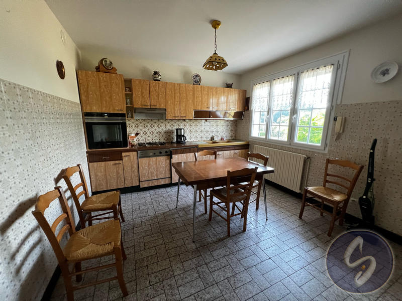 Maison - 128 m² - 7 pièces